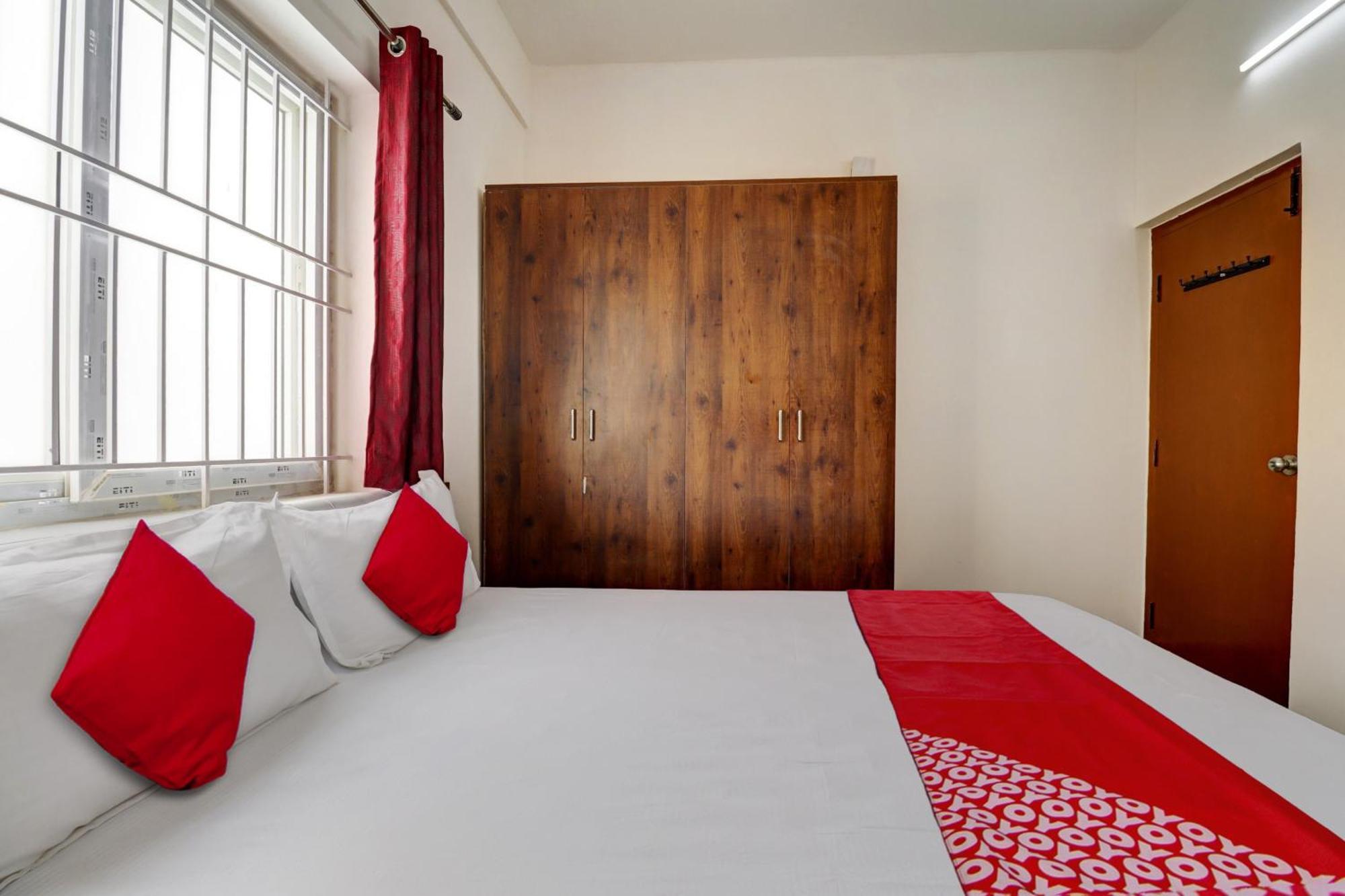 Hotel O Aishwarya Comfort Бангалор Екстериор снимка